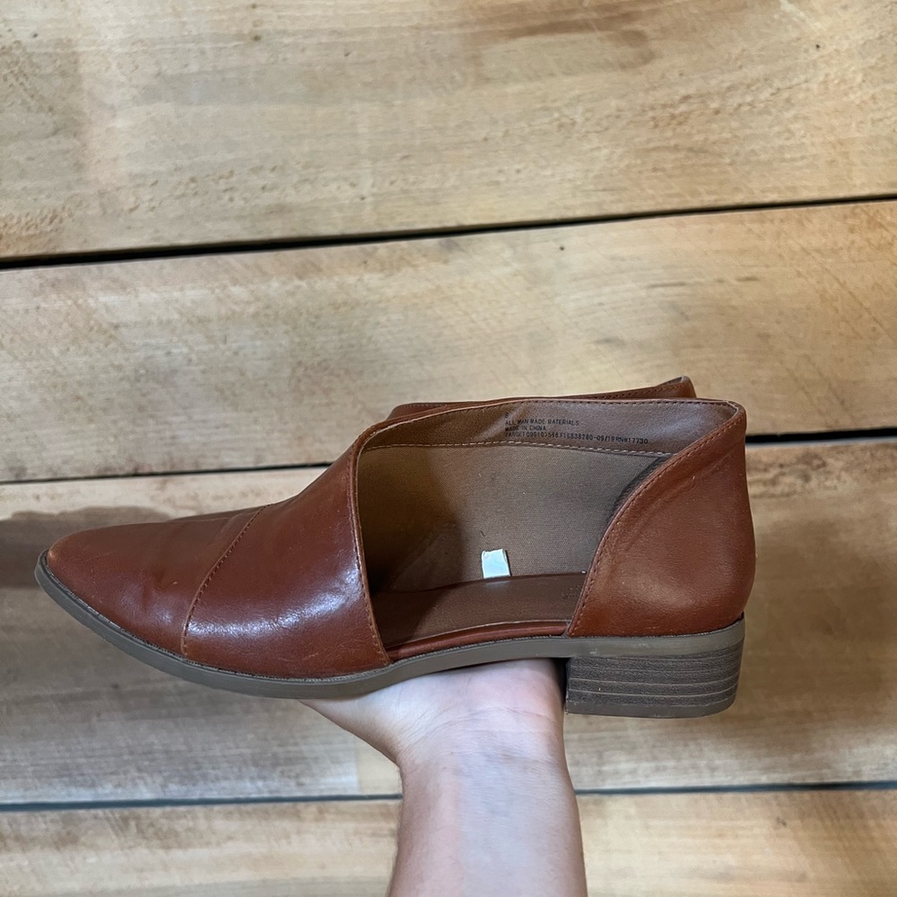 Universal thread booties